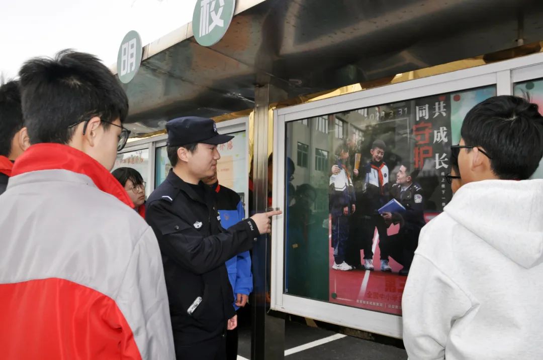 “如果没有你们，赔偿协议不知何时达成” 党建引领矛盾纠纷调处 上海公安打造共治格局 